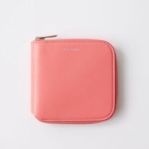 EUC Acne Studio Zipped leather wallet in pink